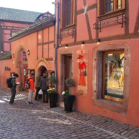 Gite "Au Coeur De Riquewihr - Vue Sur Le Vignoble" A Riquewihr Exteriör bild
