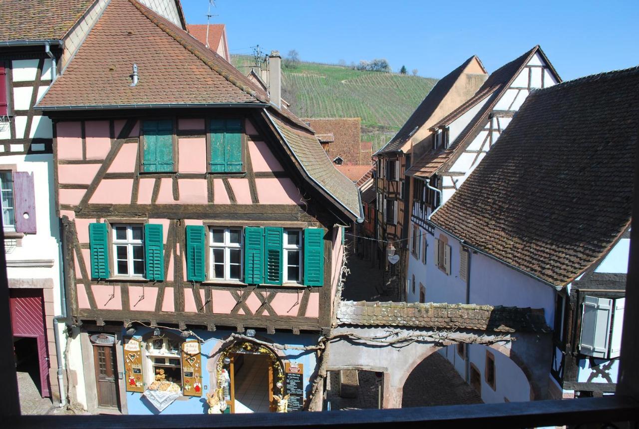 Gite "Au Coeur De Riquewihr - Vue Sur Le Vignoble" A Riquewihr Lägenhet Exteriör bild